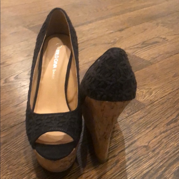 Black crochet peep toe cork wedge heel - Picture 2 of 7